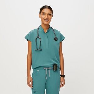 Figs Rafaela HydroGreen Oversized Tops XXS